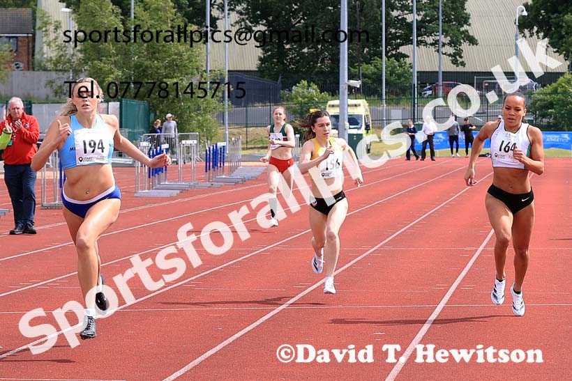 Senior Womens 400 metres, 2024 Northern Senior and Under-20s Track and Field Champs, Middlesbrough.  Photo: David T. Hewitson/Sports for All Pics